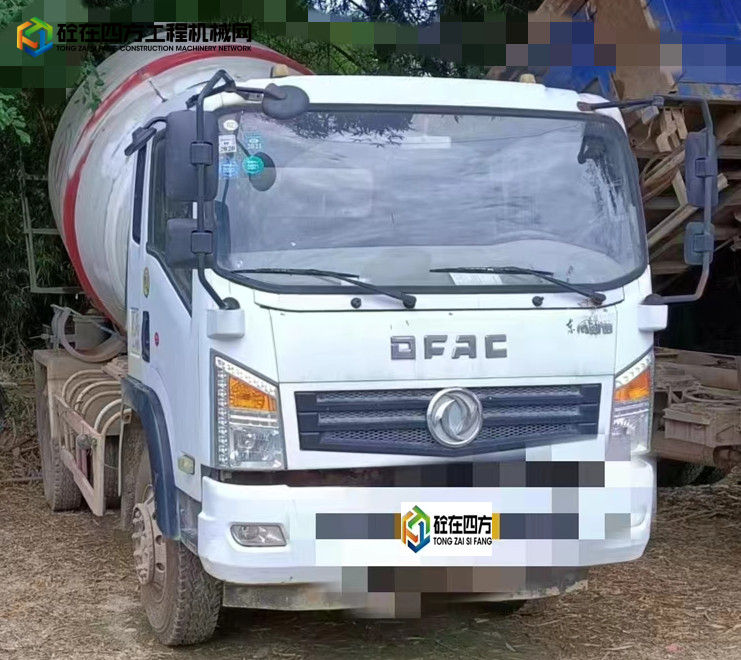 https://images.tongzsf.com/tong/truck_machine/20220802/162e8e7f28bb73.jpg