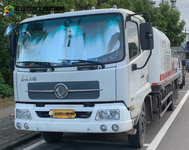https://images.tongzsf.com/tong/truck_machine/20220809/162f2265ae5322.jpg