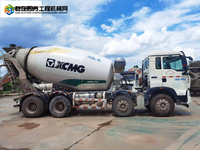https://images.tongzsf.com/tong/truck_machine/20220809/162f22c27cdda1.jpg