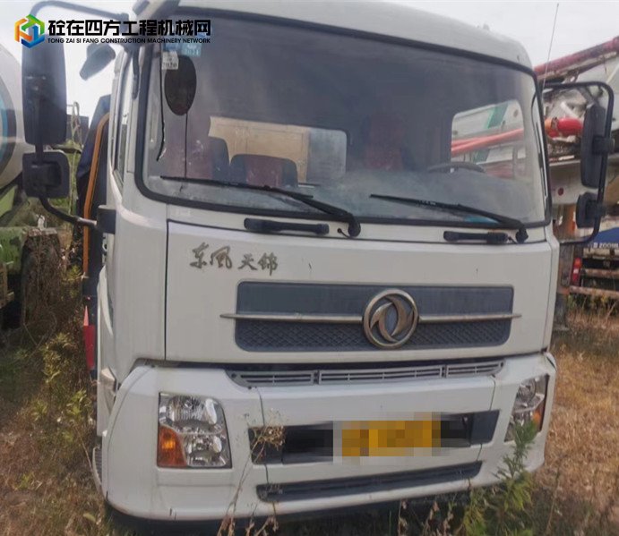 https://images.tongzsf.com/tong/truck_machine/20220811/162f45cc0dfcc1.jpg