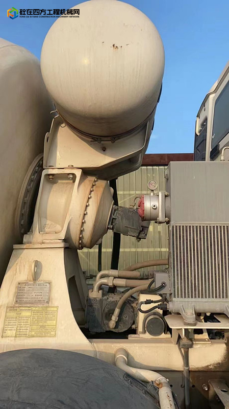 https://images.tongzsf.com/tong/truck_machine/20220811/162f49a83c62b2.jpg