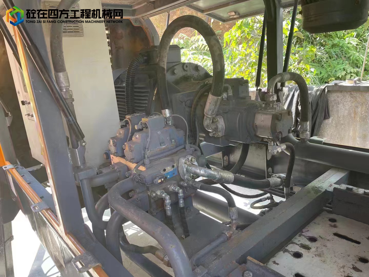 https://images.tongzsf.com/tong/truck_machine/20220811/162f4af69162b4.jpg
