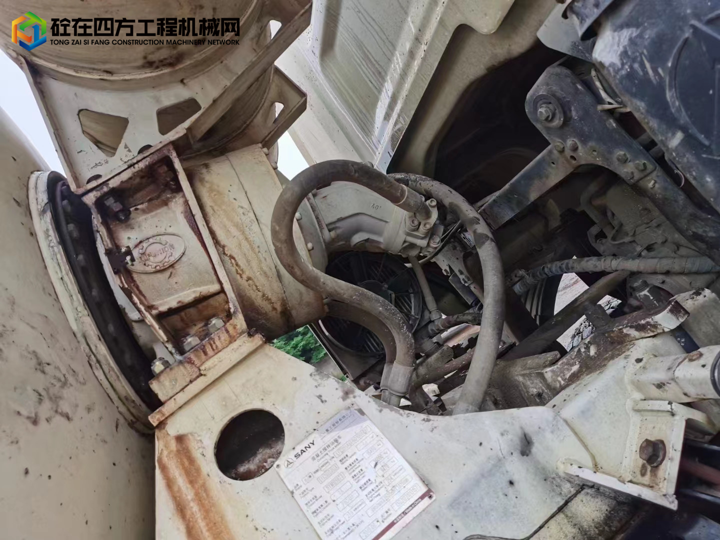 https://images.tongzsf.com/tong/truck_machine/20220815/162f9a0a01495f.jpg