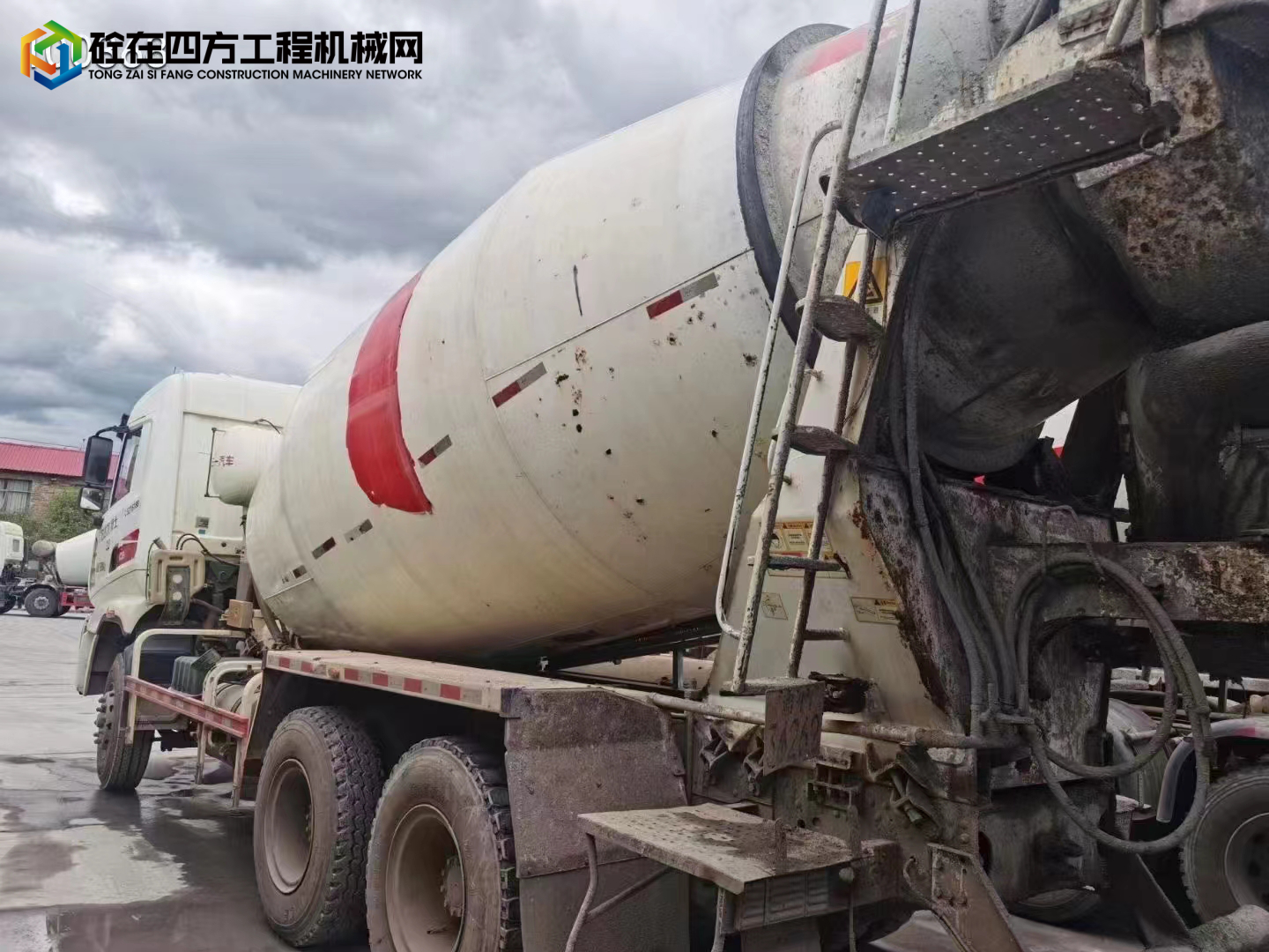 https://images.tongzsf.com/tong/truck_machine/20220815/162f9bc033c2aa.jpg