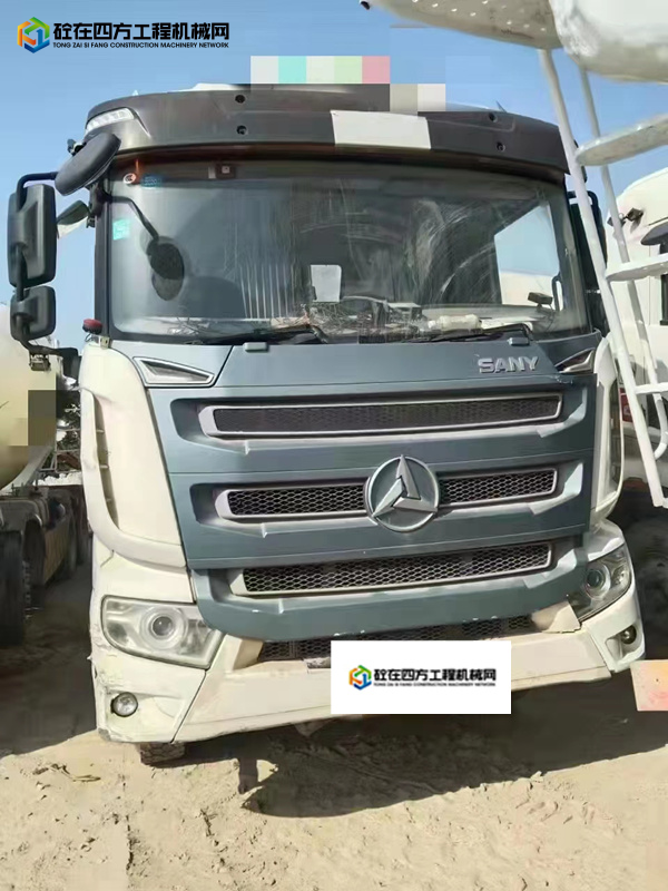https://images.tongzsf.com/tong/truck_machine/20220815/162f9ecb43d27b.jpg
