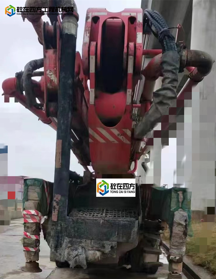 https://images.tongzsf.com/tong/truck_machine/20220815/162f9f9a5f07af.jpg