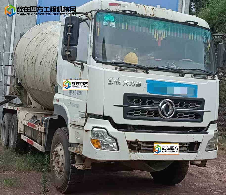 https://images.tongzsf.com/tong/truck_machine/20220816/162fb09fe99001.jpg