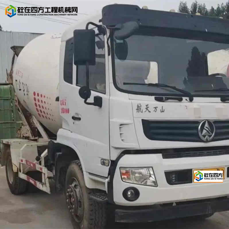 https://images.tongzsf.com/tong/truck_machine/20220817/162fc3f7e32134.jpg