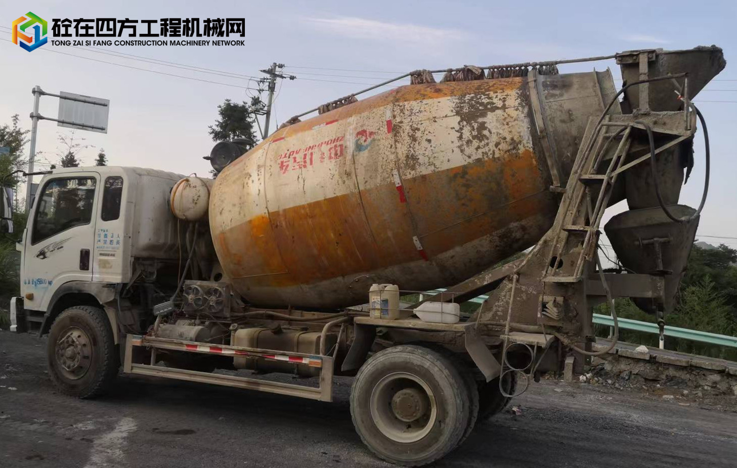 https://images.tongzsf.com/tong/truck_machine/20220817/162fcb81183fba.jpg