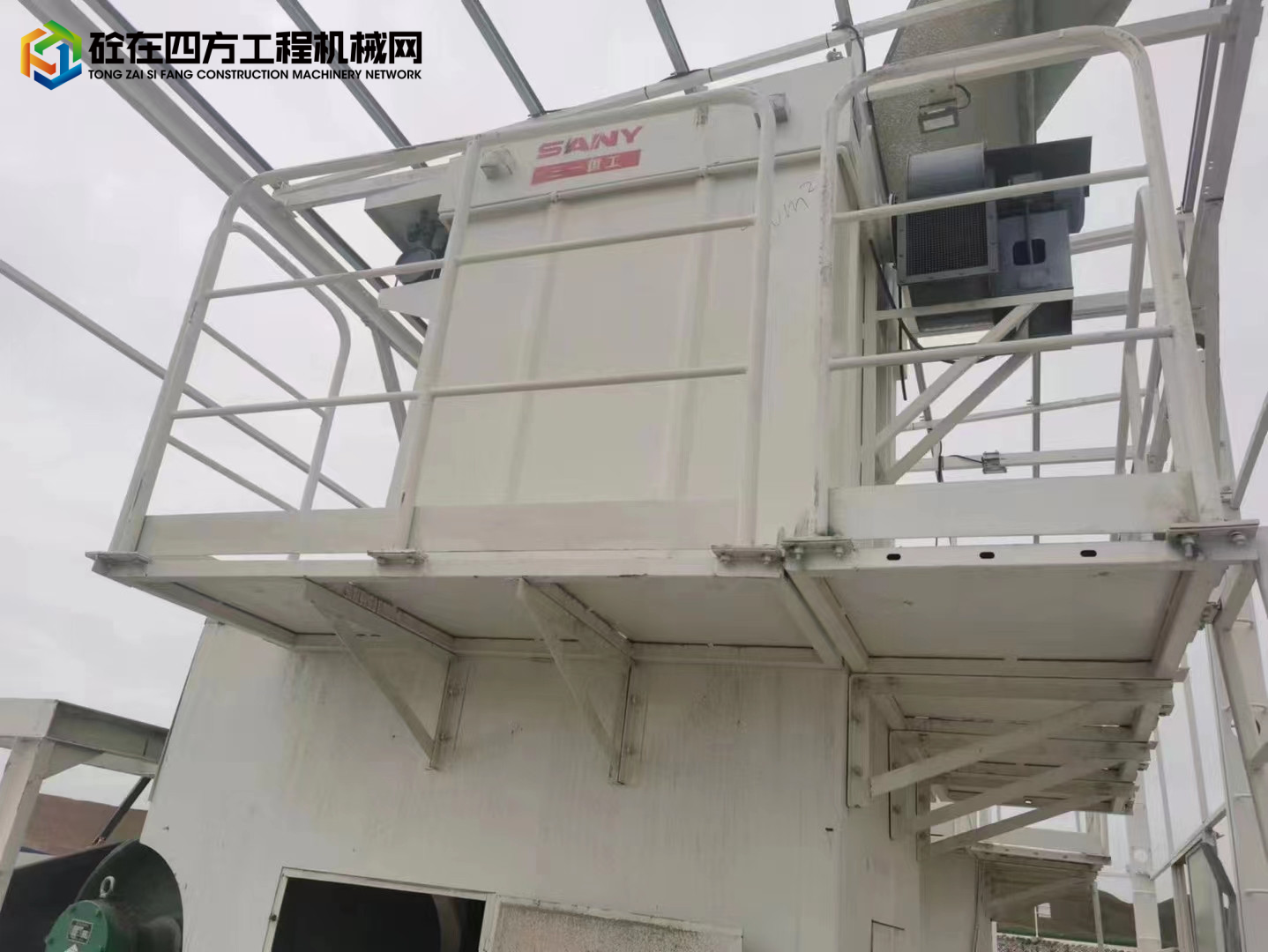 https://images.tongzsf.com/tong/truck_machine/20220829/1630c7c096bd8c.jpg