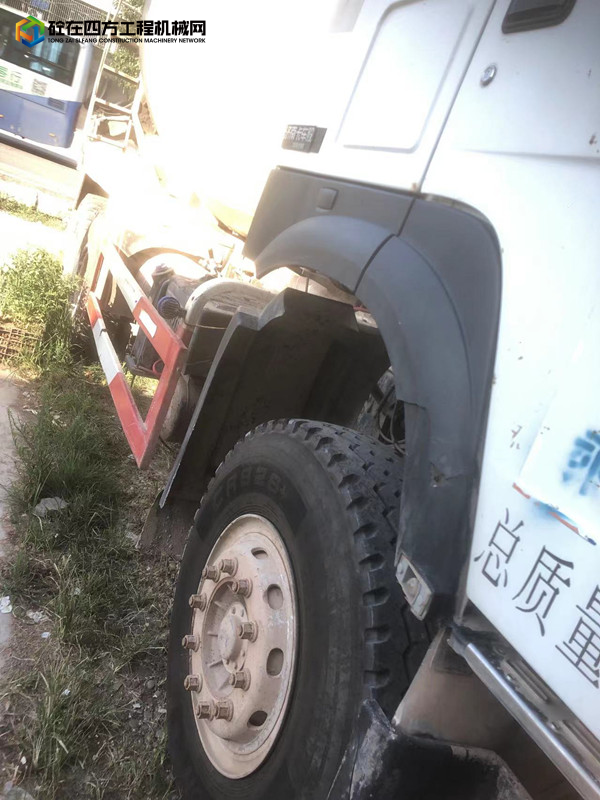 https://images.tongzsf.com/tong/truck_machine/20220902/1631198015e06f.jpg