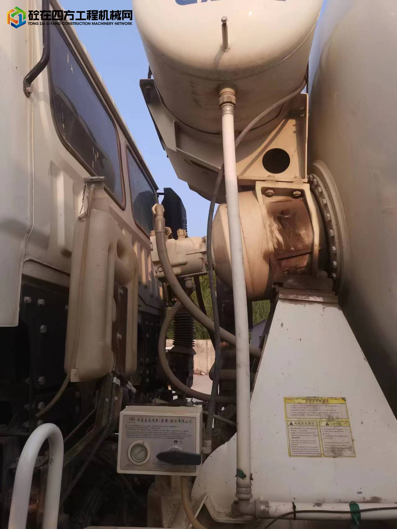 https://images.tongzsf.com/tong/truck_machine/20220905/163154c1053999.jpg