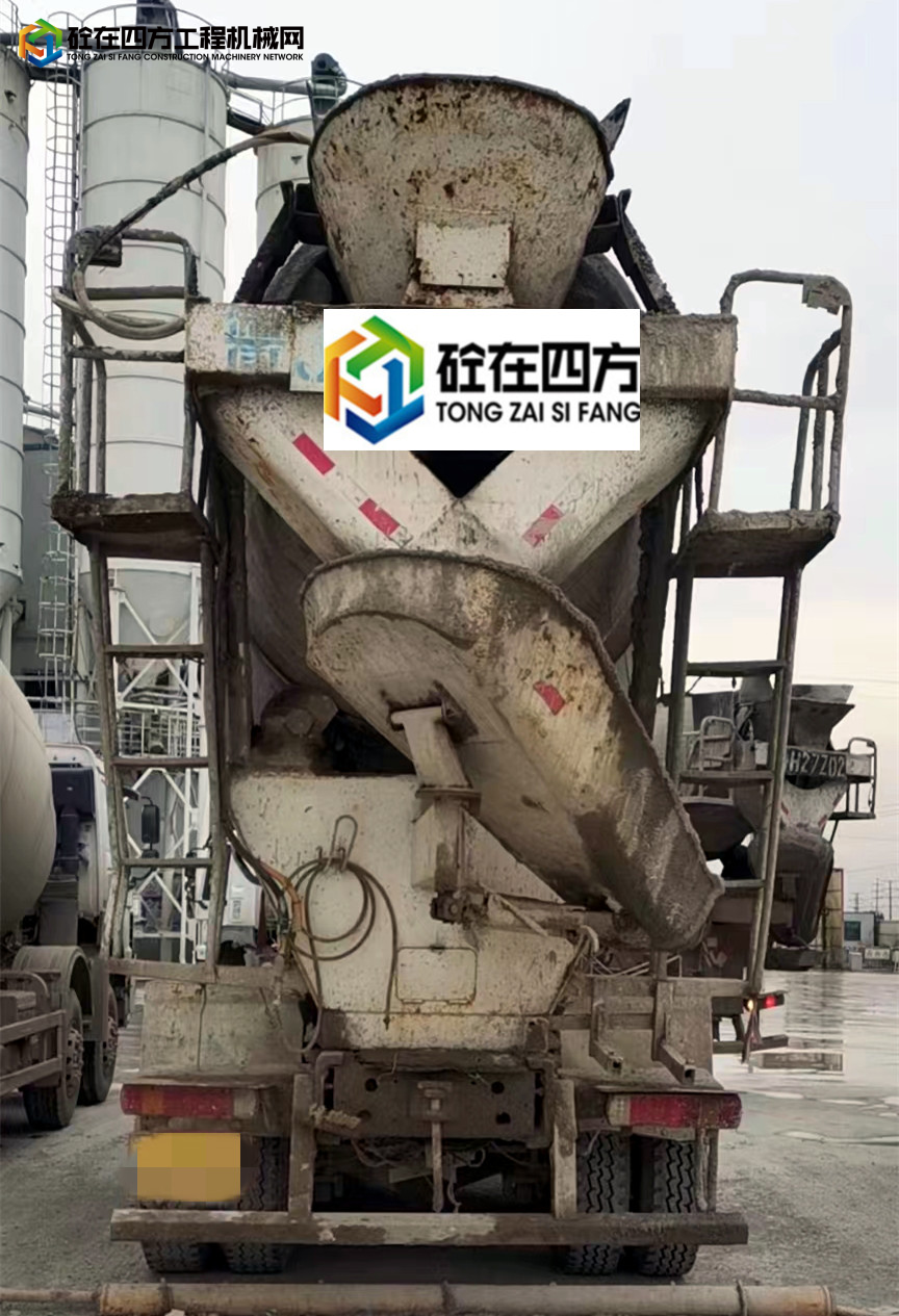 https://images.tongzsf.com/tong/truck_machine/20220905/1631559f56e38b.jpg