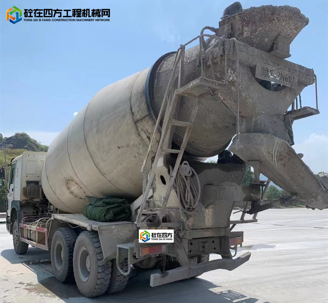 https://images.tongzsf.com/tong/truck_machine/20220905/1631564daaeb93.jpg