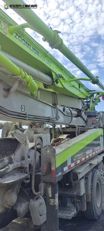 https://images.tongzsf.com/tong/truck_machine/20220905/163158c4deca7f.jpg