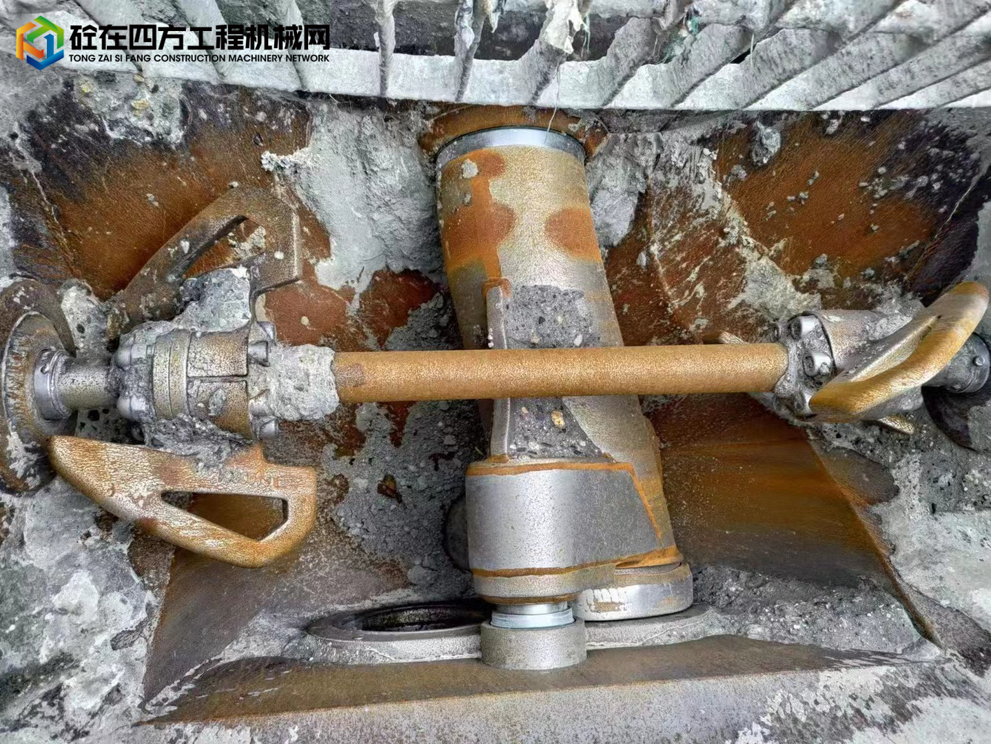 https://images.tongzsf.com/tong/truck_machine/20220907/1631836e558717.jpg