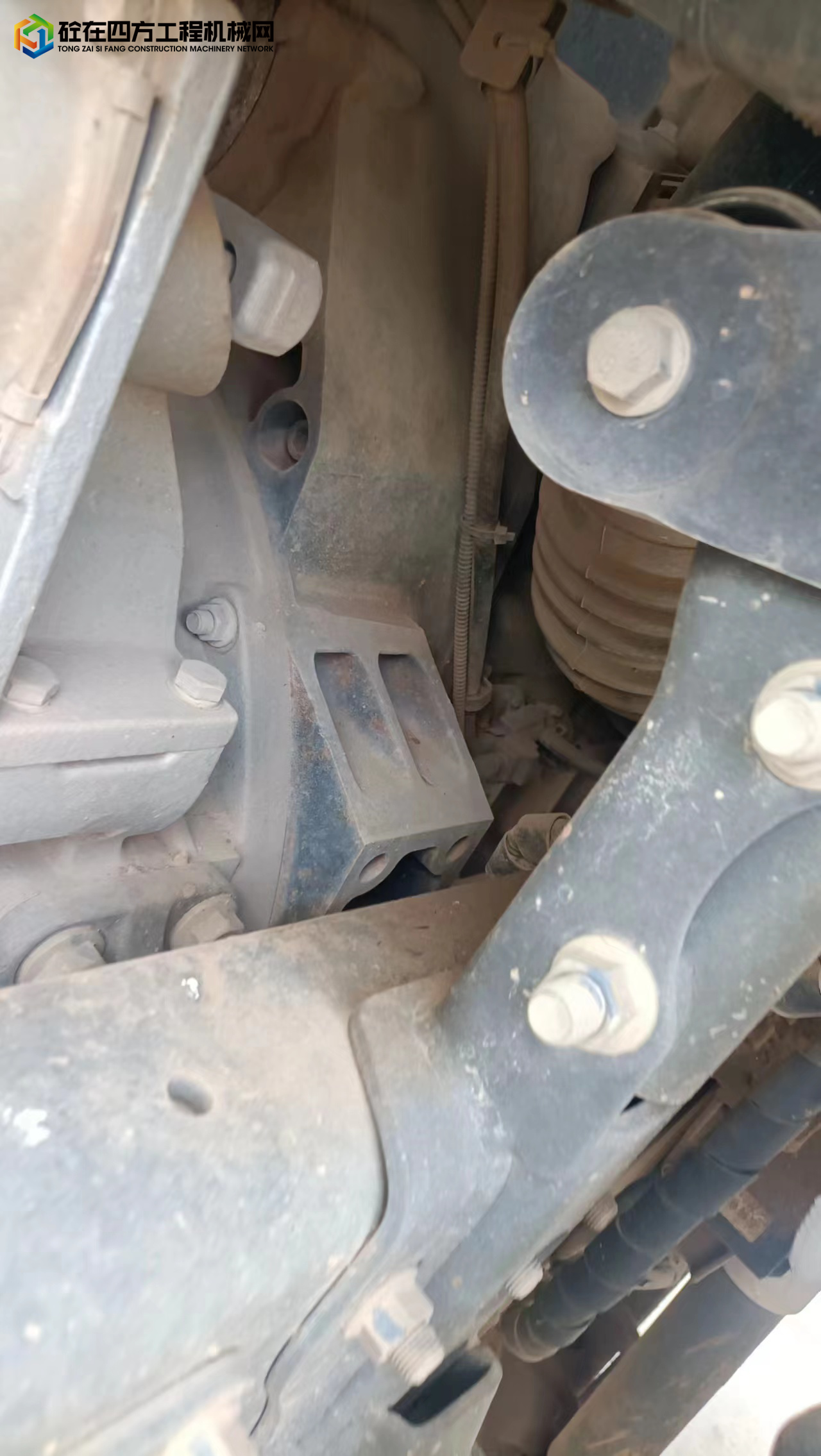 https://images.tongzsf.com/tong/truck_machine/20220908/16319872b2d615.jpg