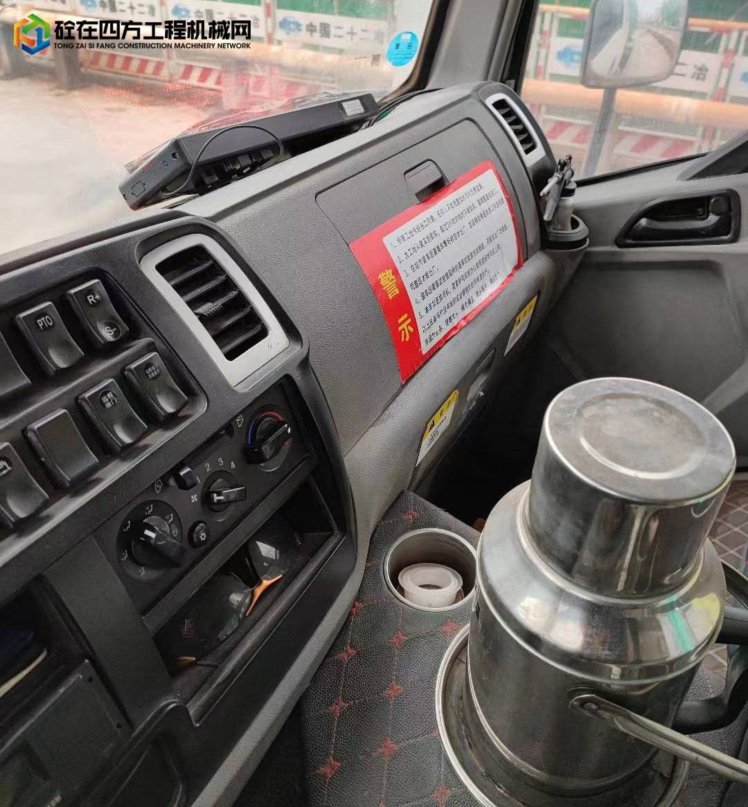 https://images.tongzsf.com/tong/truck_machine/20220913/1632052811af00.jpg