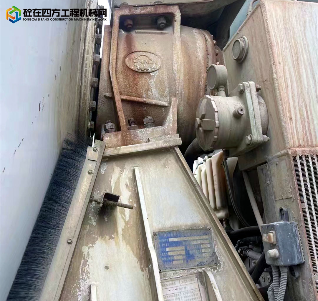 https://images.tongzsf.com/tong/truck_machine/20220921/1632a6a62eaa8e.jpg
