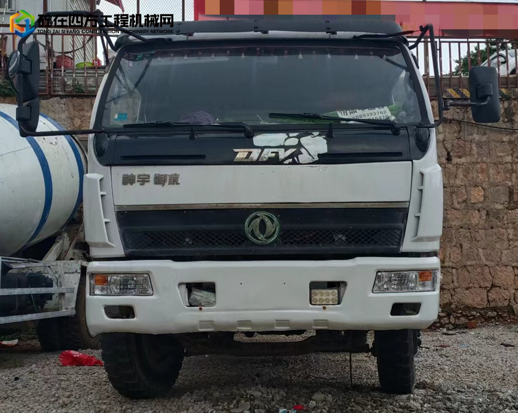 https://images.tongzsf.com/tong/truck_machine/20220921/1632a6edc650ec.jpg