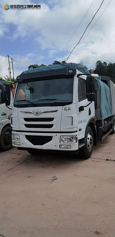 https://images.tongzsf.com/tong/truck_machine/20220922/1632bf78a87a74.jpg