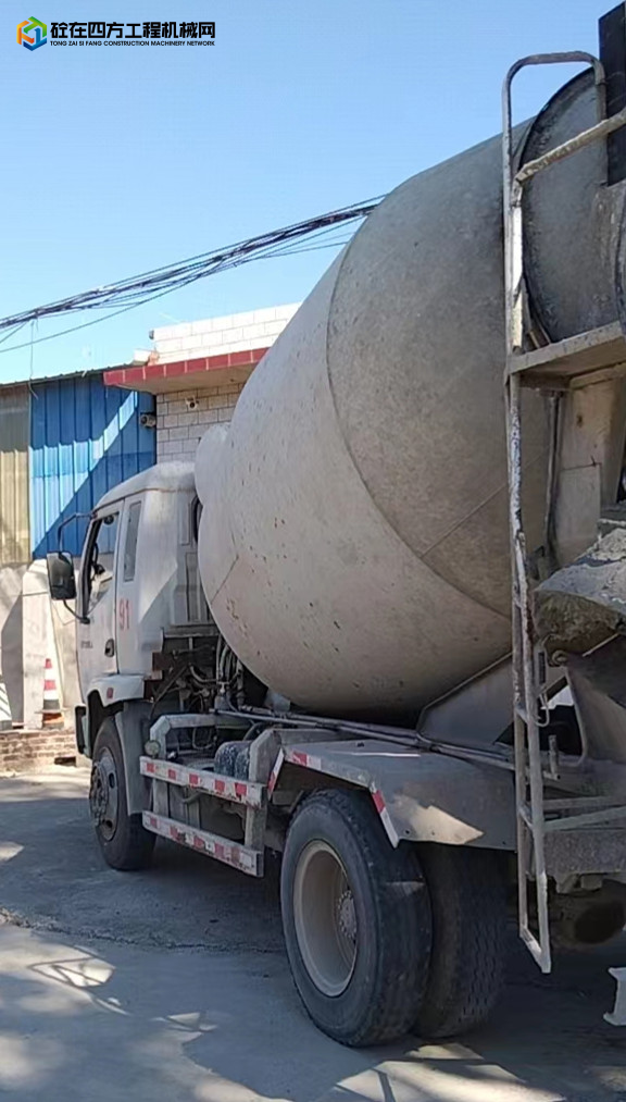 https://images.tongzsf.com/tong/truck_machine/20220922/1632c0c5dbbda6.jpg