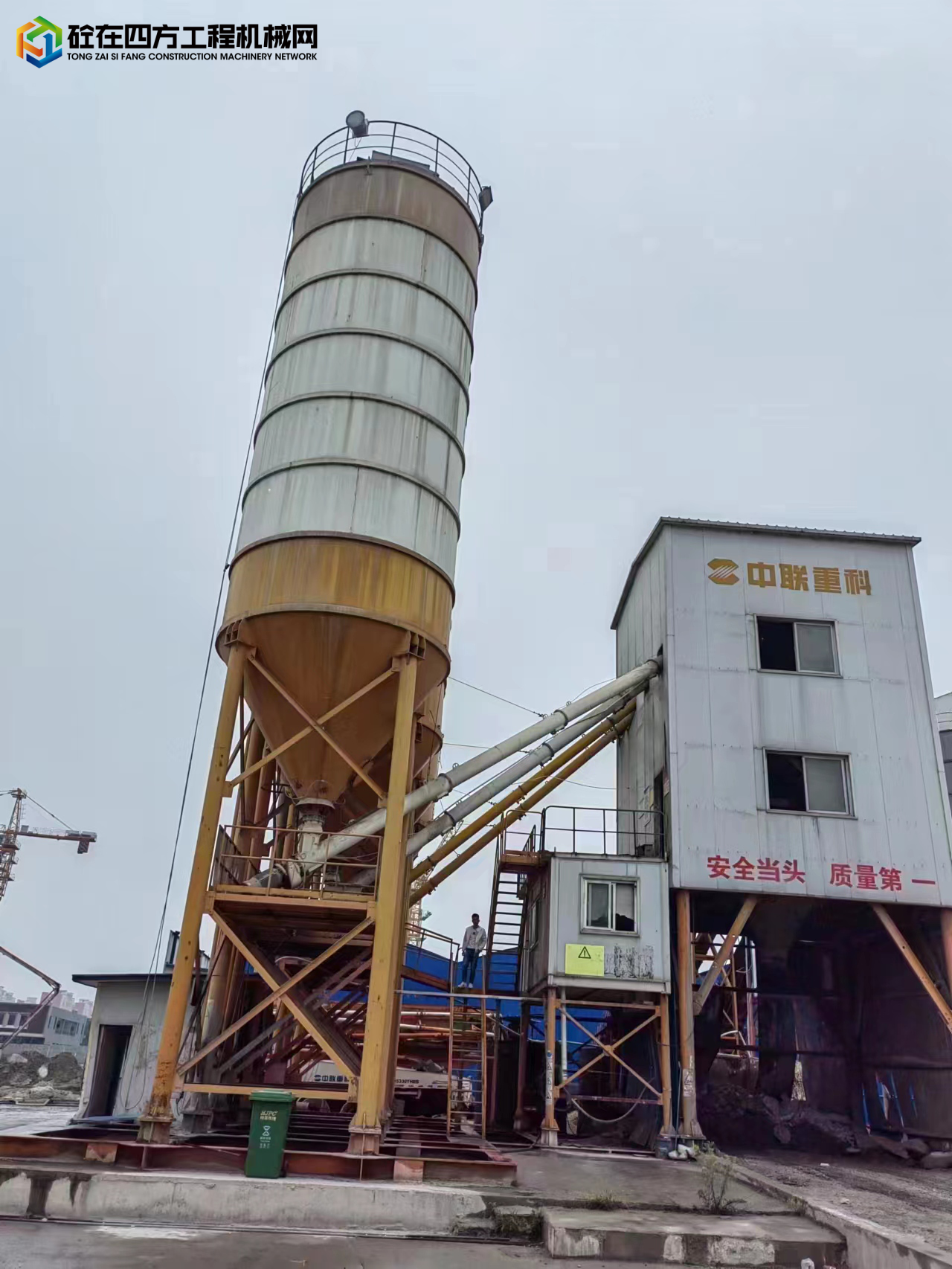 https://images.tongzsf.com/tong/truck_machine/20220923/1632cfddc2b742.jpg