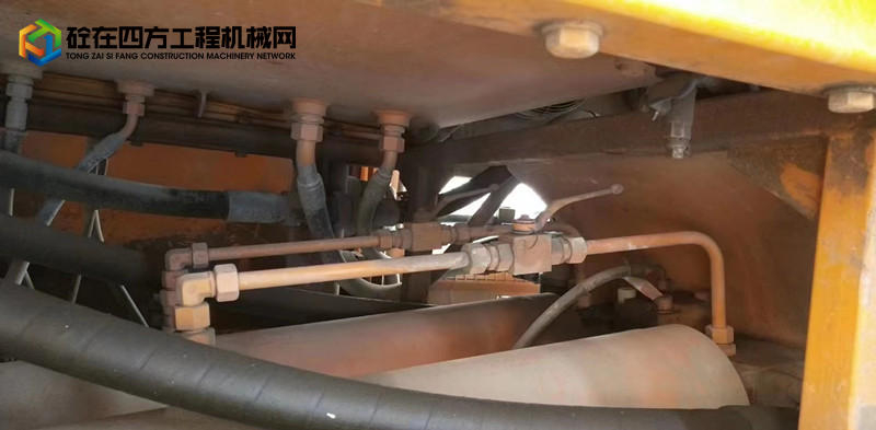 https://images.tongzsf.com/tong/truck_machine/20220926/16331083aeaa5a.jpg