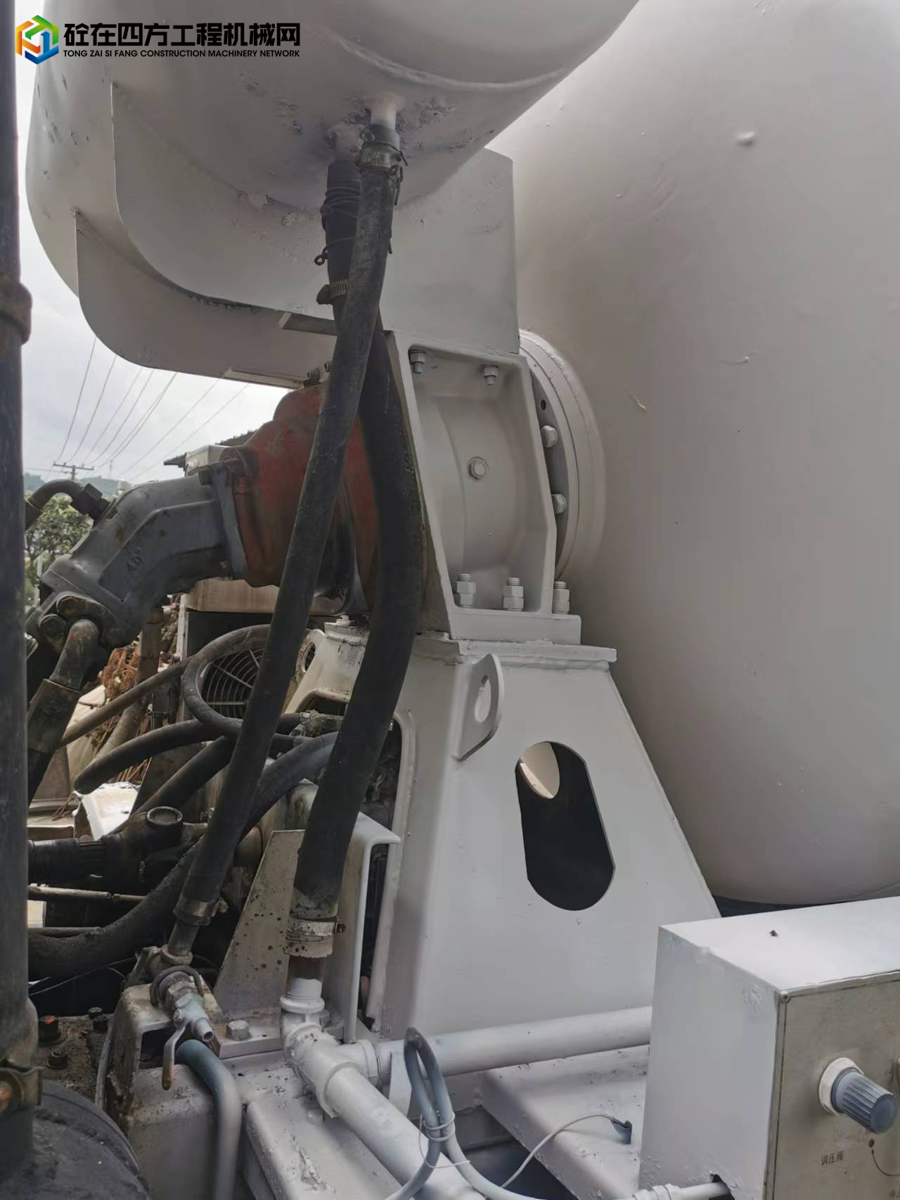 https://images.tongzsf.com/tong/truck_machine/20220926/163310a06dc69d.jpg