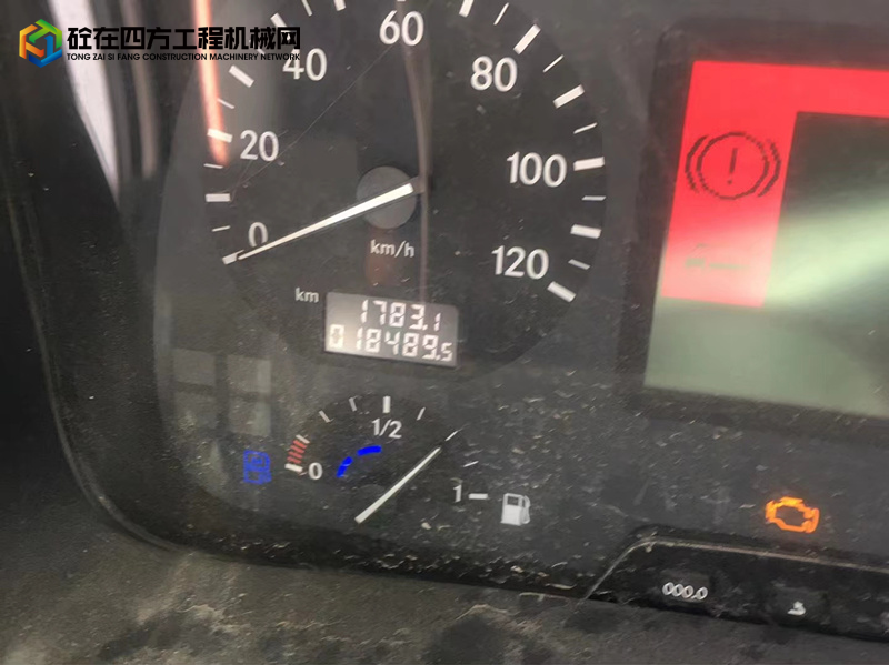 https://images.tongzsf.com/tong/truck_machine/20220927/163324d9e1b0eb.jpg