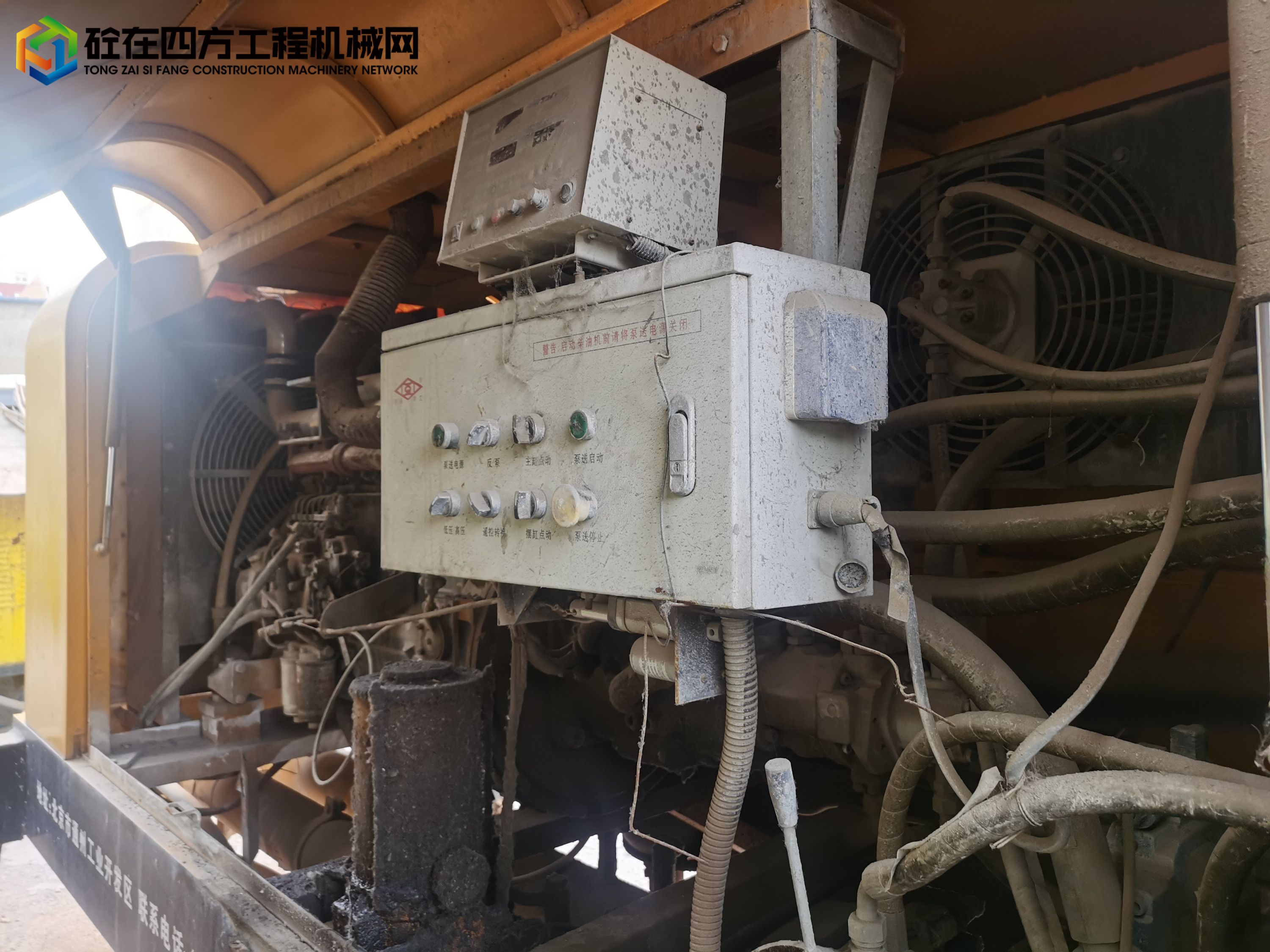 https://images.tongzsf.com/tong/truck_machine/20220927/16332570912e31.jpg