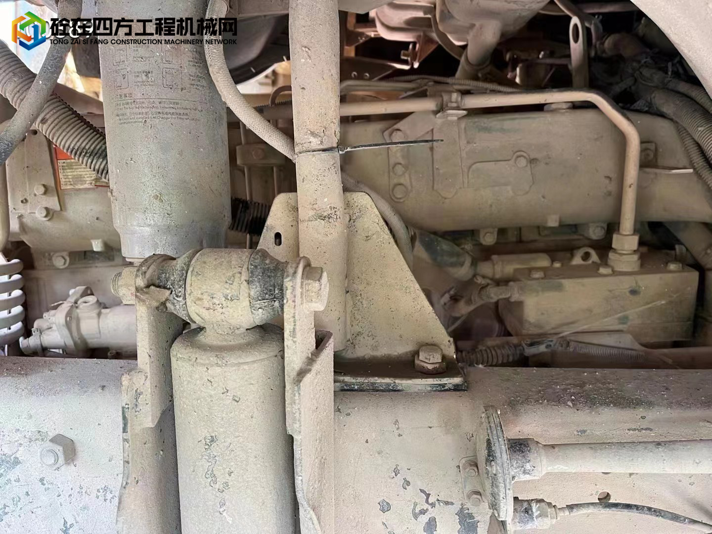 https://images.tongzsf.com/tong/truck_machine/20220928/16333970a82225.jpg