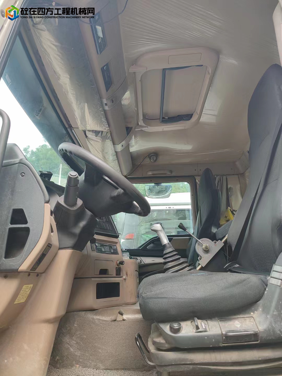https://images.tongzsf.com/tong/truck_machine/20220928/16333e7c25f6c4.jpg