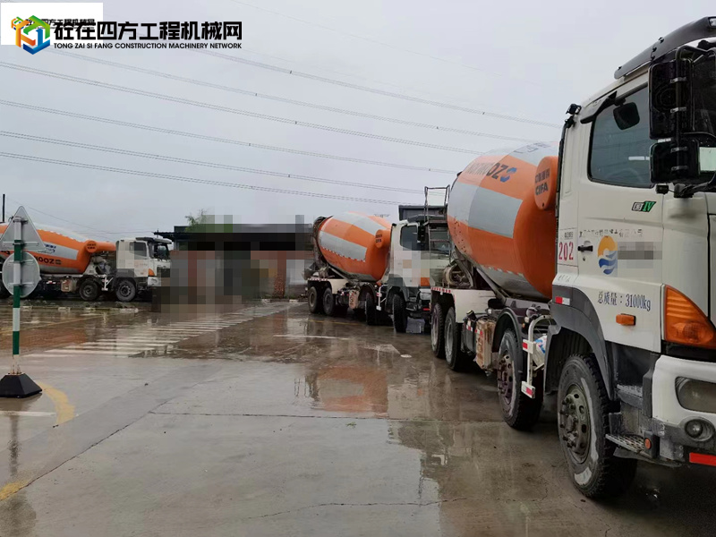 https://images.tongzsf.com/tong/truck_machine/20220929/163353cb7a6e35.jpg