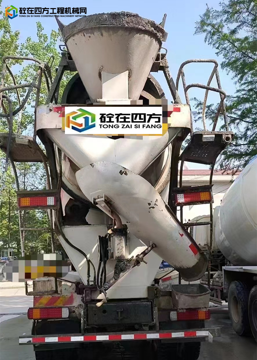 https://images.tongzsf.com/tong/truck_machine/20220930/163369f2355c58.jpg