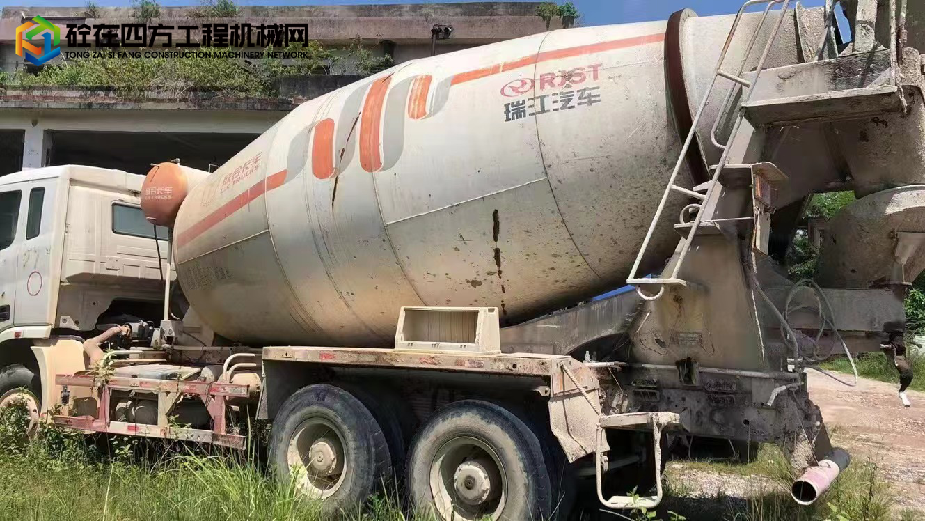 https://images.tongzsf.com/tong/truck_machine/20221001/1633841a732950.jpg