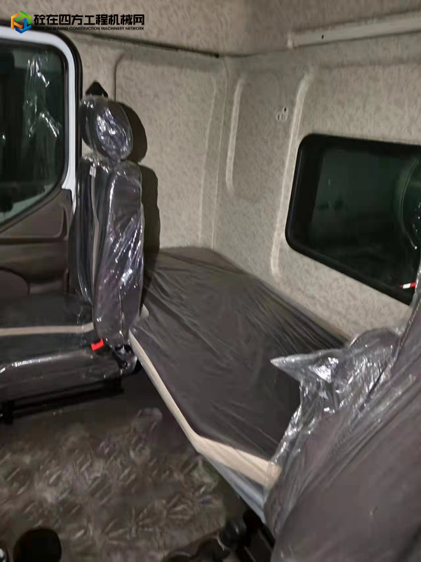 https://images.tongzsf.com/tong/truck_machine/20221008/16341153d0ae8d.jpg