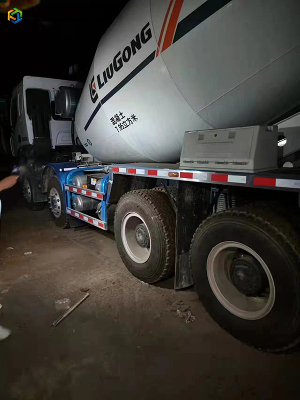 https://images.tongzsf.com/tong/truck_machine/20221008/16341153f0ab80.jpg