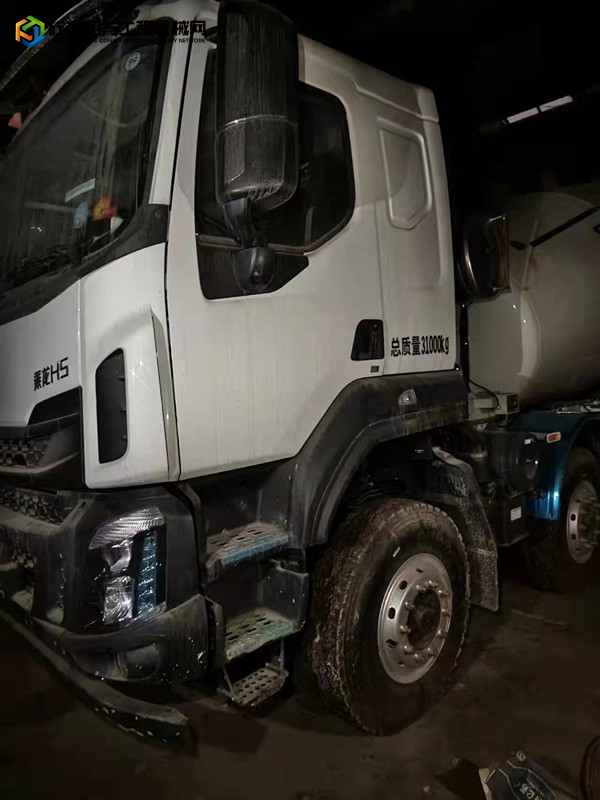 https://images.tongzsf.com/tong/truck_machine/20221008/16341153f868e3.jpg