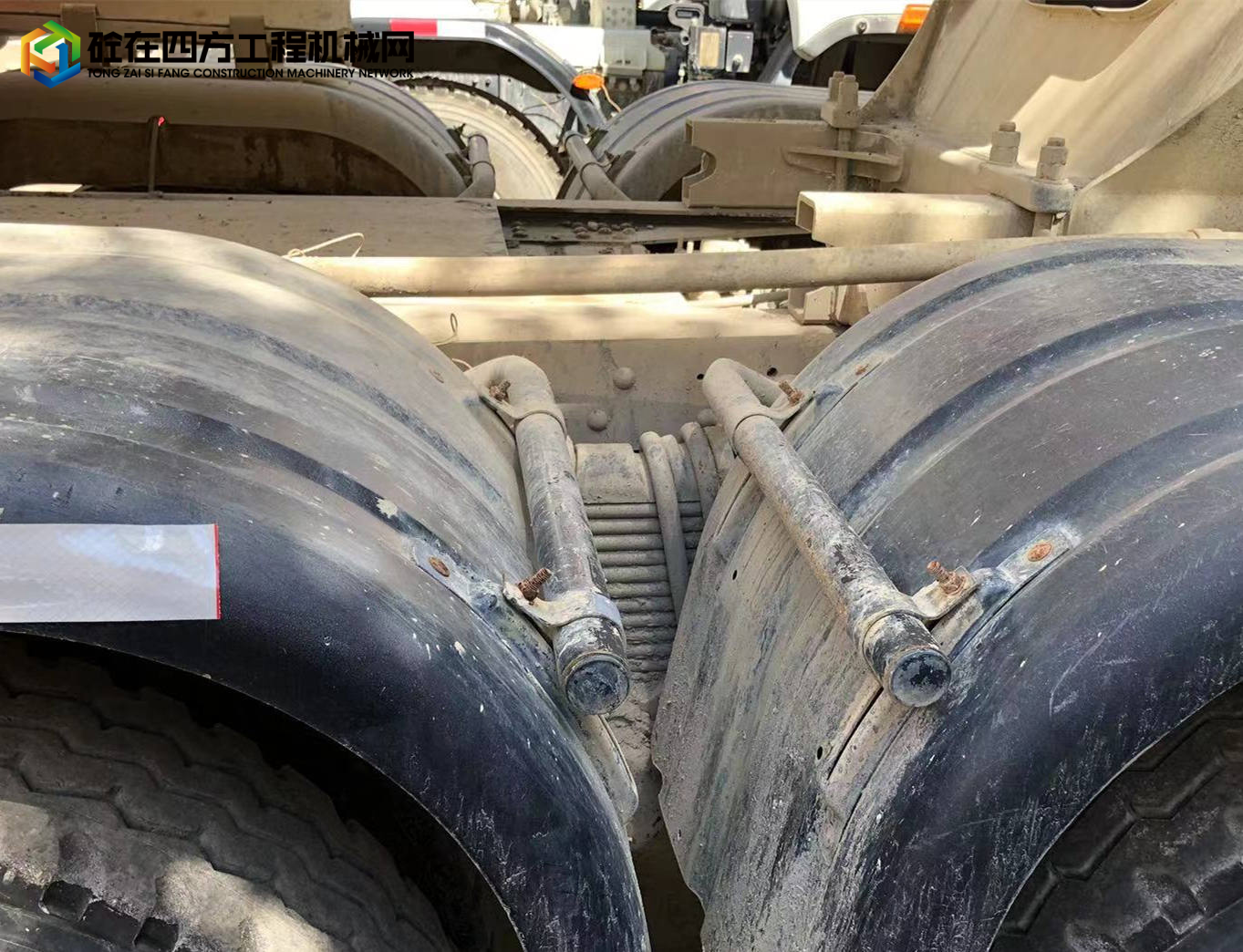 https://images.tongzsf.com/tong/truck_machine/20221008/163411e1949888.jpg