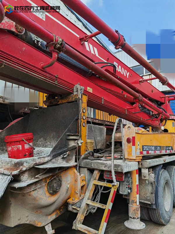 https://images.tongzsf.com/tong/truck_machine/20221008/1634144a76fbfd.jpg