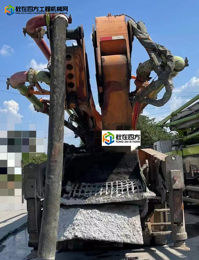 https://images.tongzsf.com/tong/truck_machine/20221009/16342202b6d9f3.jpg