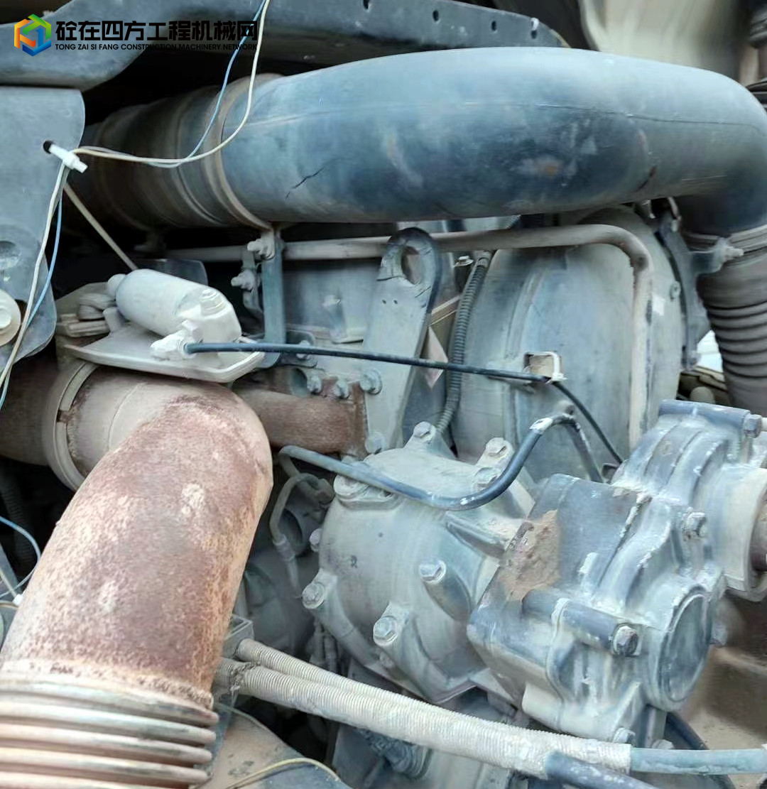 https://images.tongzsf.com/tong/truck_machine/20221009/163427a7837c89.jpg
