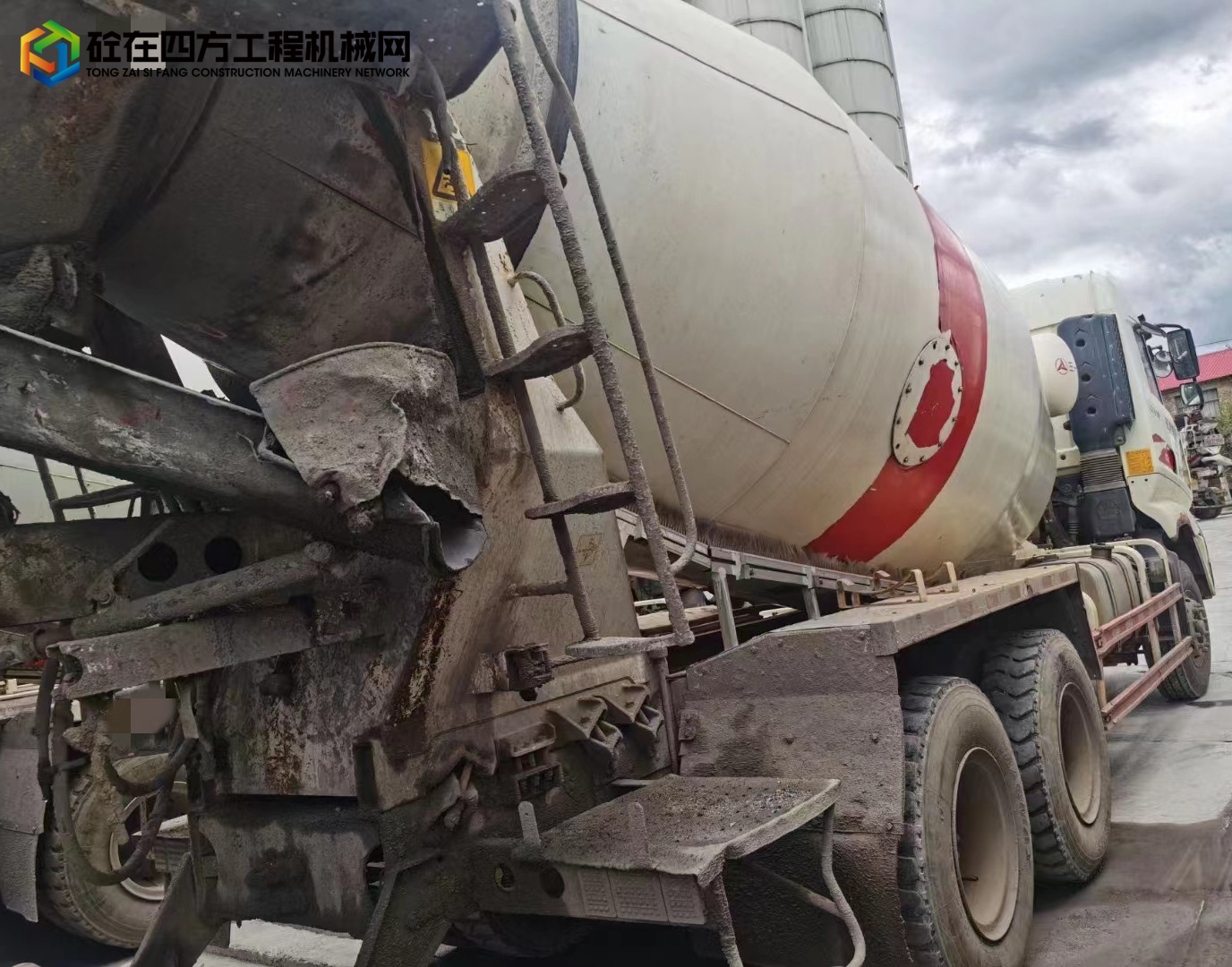 https://images.tongzsf.com/tong/truck_machine/20221009/163428b46f1579.jpg