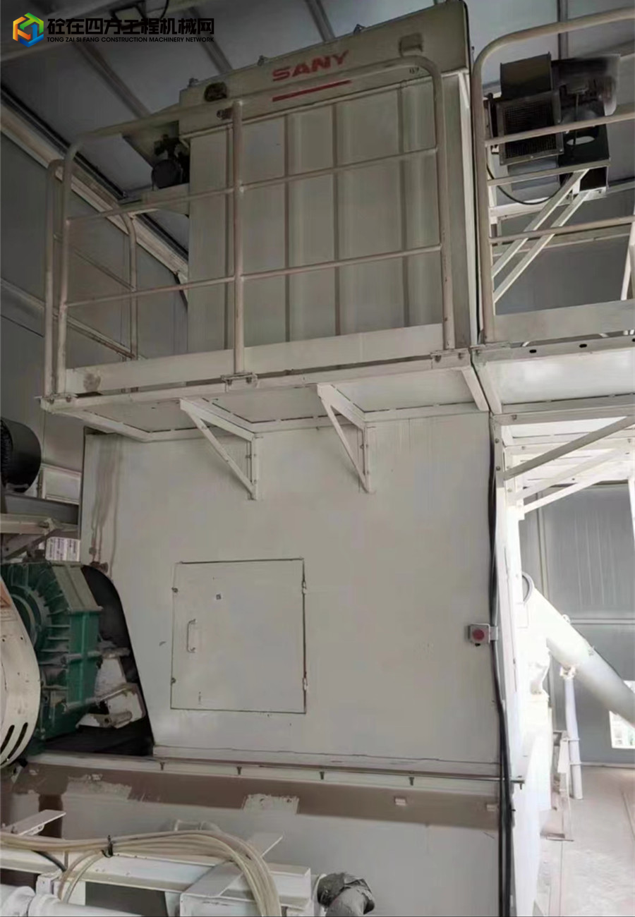 https://images.tongzsf.com/tong/truck_machine/20221010/16343cbebe1b29.jpg
