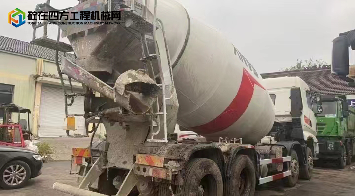 https://images.tongzsf.com/tong/truck_machine/20221011/16344cec713392.jpg