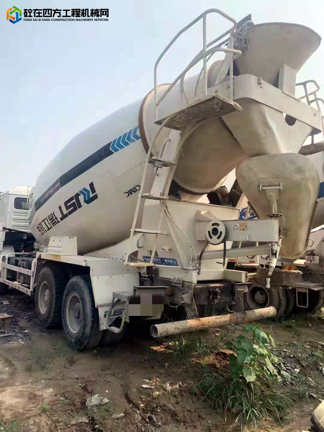 https://images.tongzsf.com/tong/truck_machine/20221011/163451ddcb7fa5.jpg