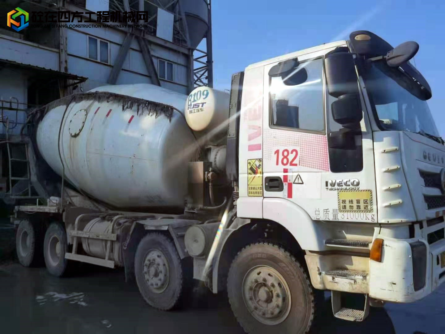 https://images.tongzsf.com/tong/truck_machine/20221011/1634527a99c605.jpg