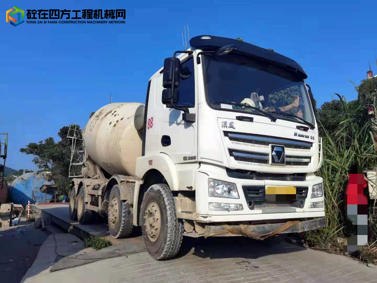 https://images.tongzsf.com/tong/truck_machine/20221011/16345284f5cbed.jpg