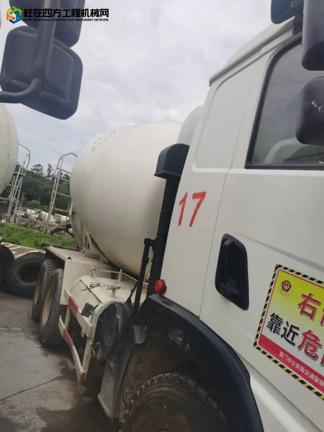 https://images.tongzsf.com/tong/truck_machine/20221012/1634684475987b.jpg